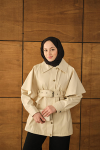 Pelerin Detay Kemerli Deri Trenç Krem