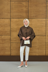 Pelerin Kol Kısa Trenç Kahverengi