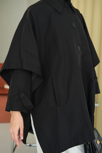 Pelerin Kol Kısa Trenç Siyah