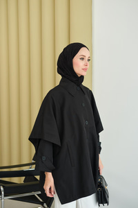 Pelerin Kol Kısa Trenç Siyah