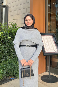 Pelerin Yaka Elbise Gri