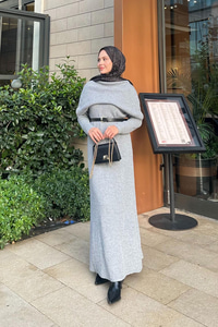 Pelerin Yaka Elbise Gri