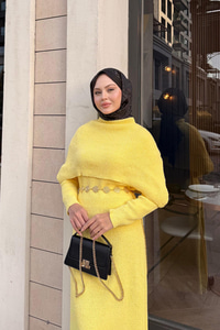 Pelerin Yaka Elbise Sarı