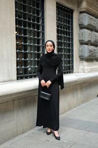 Pelerinli Julia Elbise Siyah