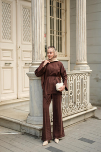 Pelerinli Modal Takım Kahverengi