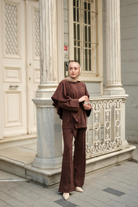 Pelerinli Modal Takım Kahverengi