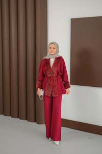 Peluş Detay Triko Takım Bordo