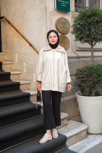 Peluş Yaka Ceket Krem