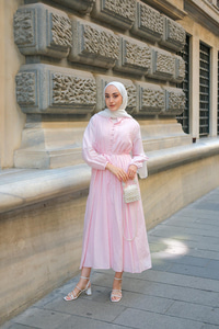 Pile Detay Bel Bağlamalı Elbise Pembe