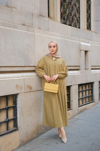 Pile Detay Bel Bağlamalı Elbise Yağ Yeşil