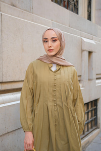 Pile Detay Bel Bağlamalı Elbise Yağ Yeşil