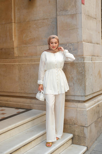 Pile Detay Düğmeli Takım Ekru