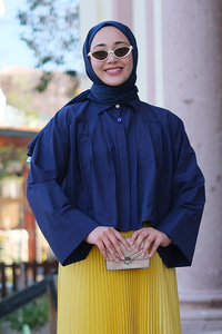 Pile Detay Önü Gizli Düğmeli Gömlek Lacivert