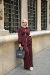 Pile Detaylı Tokalı Takım Bordo