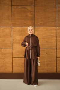 Pile Detaylı Tokalı Takım Kahverengi