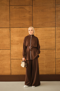 Pile Detaylı Tokalı Takım Kahverengi