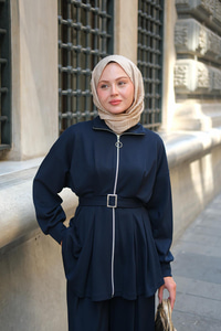 Pile Detaylı Tokalı Takım Lacivert