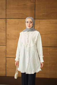 Pile Ve Brode Detay Gömlek Beyaz