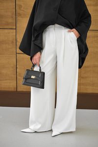 Pileli Düz Paça Pantolon Beyaz