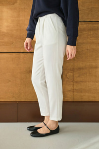 Pileli Düz Paça Pantolon Beyaz