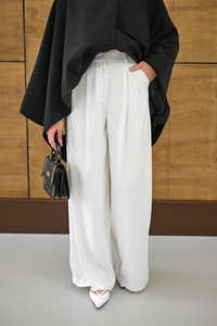 Pileli Düz Paça Pantolon Beyaz