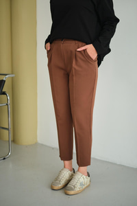 Pileli Düz Paça Pantolon Kahverengi