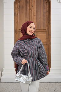 Pileli Gizli Düğmeli Çizgili Gömlek Kahverengi