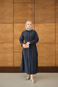 Pileli Kemer Bağlamalı Boydan Düğmeli Elbise Lacivert