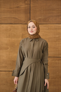 Pileli Kemer Bağlamalı Boydan Düğmeli Elbise Haki Yeşil