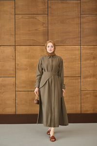 Pileli Kemer Bağlamalı Boydan Düğmeli Elbise Haki Yeşil