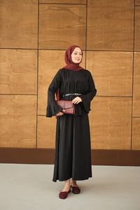 Pileli Kemer Bağlamalı Etekli Takım Siyah