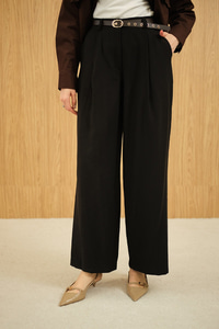 Pileli Kemerli Pantolon Siyah