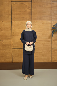 PILISE DETAYLI TAKIM Lacivert