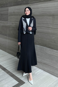 Pilise Etek Ceketli Takım Siyah