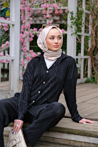 PILISELI TAKIM SIYAH