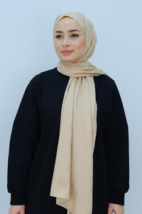 Piramit Desen Jakar Şal Krem