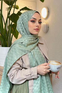 Piramit Desen Jakar Şal Mint Yeşil