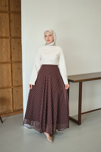 Puantiye Detay Şifon Etek Kahverengi