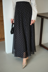 Puantiye Detay Şifon Etek Siyah