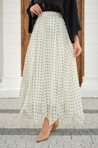 Puantiye Detay Yan Bağcık Şifon Etek Beyaz