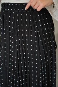 Puantiye Detay Yan Bağcık Şifon Etek Siyah