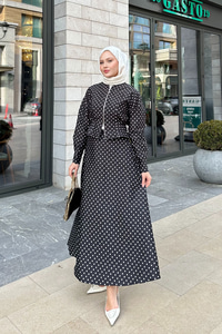 Puantiyeli Fermuarlı Etekli Takım Siyah