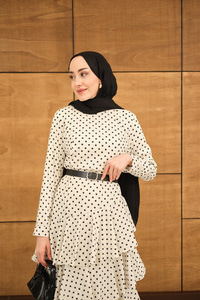 Puantiyeli Kat Kat Kemerli Elbise Beyaz