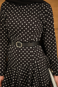 Puantiyeli Kat Kat Kemerli Elbise Siyah