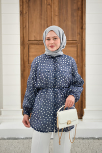 Puantiyeli Tül Detay Bel Bağlamalı Gömlek Mavi