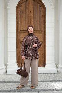 Puantiyeli Tül Detay Bel Bağlamalı Gömlek Kahverengi