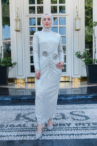 Pul Detay Elbise  Krem