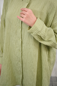 Pul Detaylı Kendinden Desen Gömlek Fıstık Yeşil