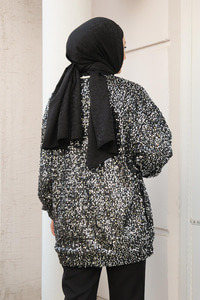 Pul Payet Detaylı Yuvarlak Yaka Ceket Siyah