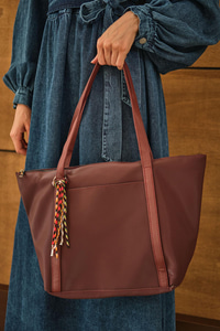 Püskül Detay Çanta Bordo